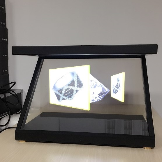 180 °China pyramid 3D Holographic Pyramid Display Showcase Transparent display box