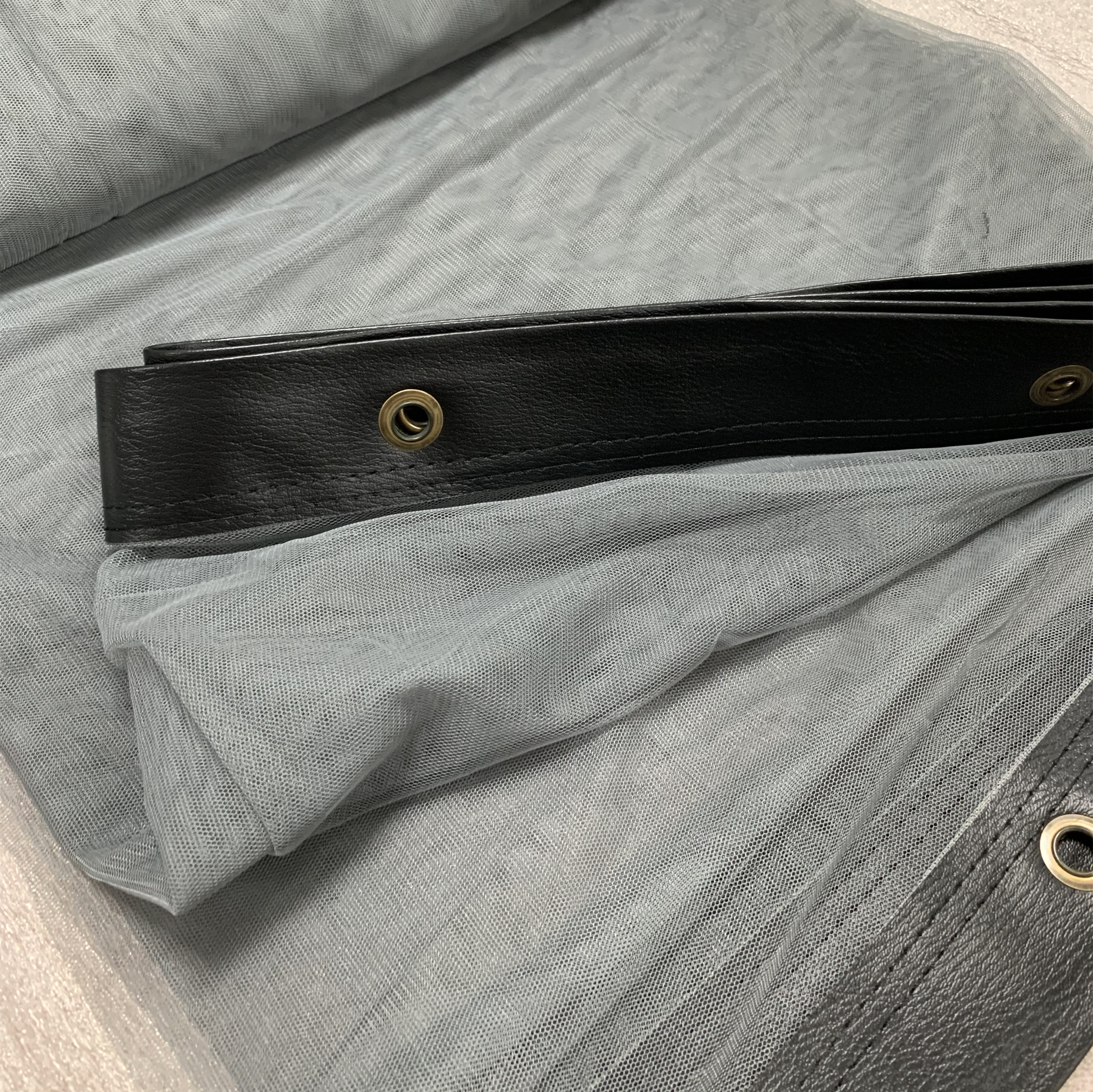 China holo gauze mesh screen creates 3D holographic magic image